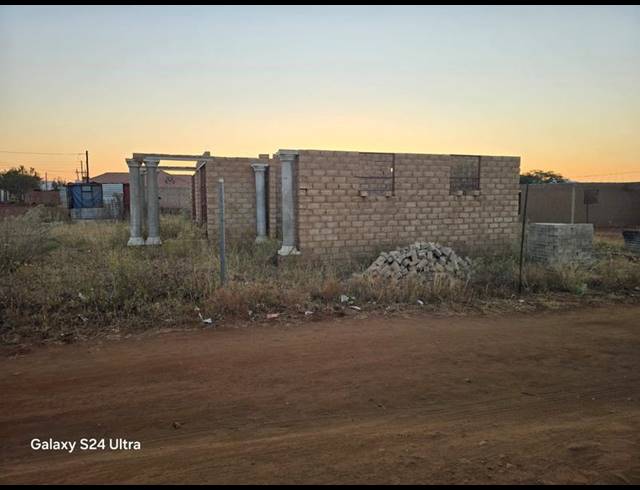 3 BEDROOM HOUSE FOR SALE IN JANE FURSE
